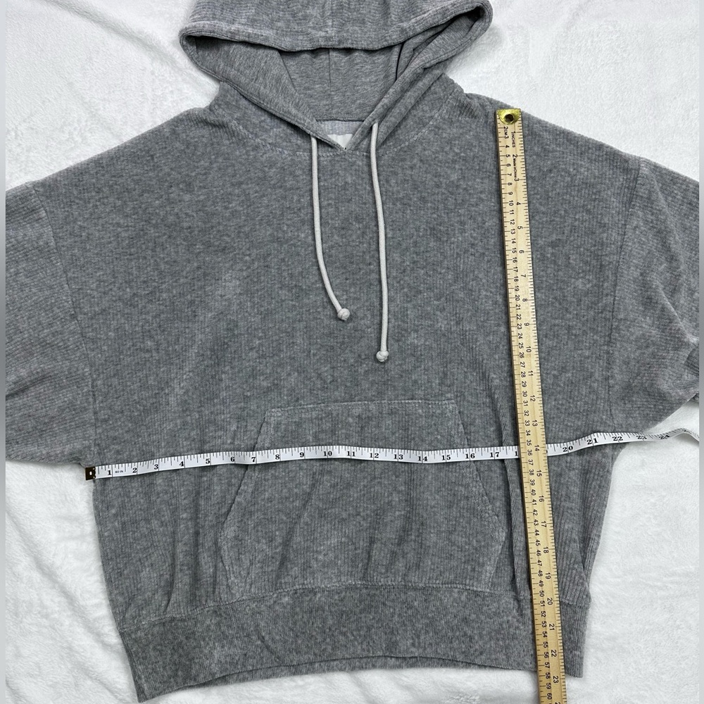 American Eagle Gray Knit Cropped Hoodie Sweater Drawstring Pocket Women’s M - Picture 6 of 8